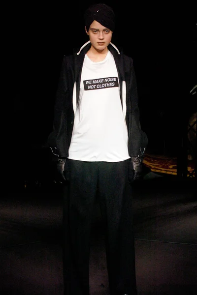 Look 40